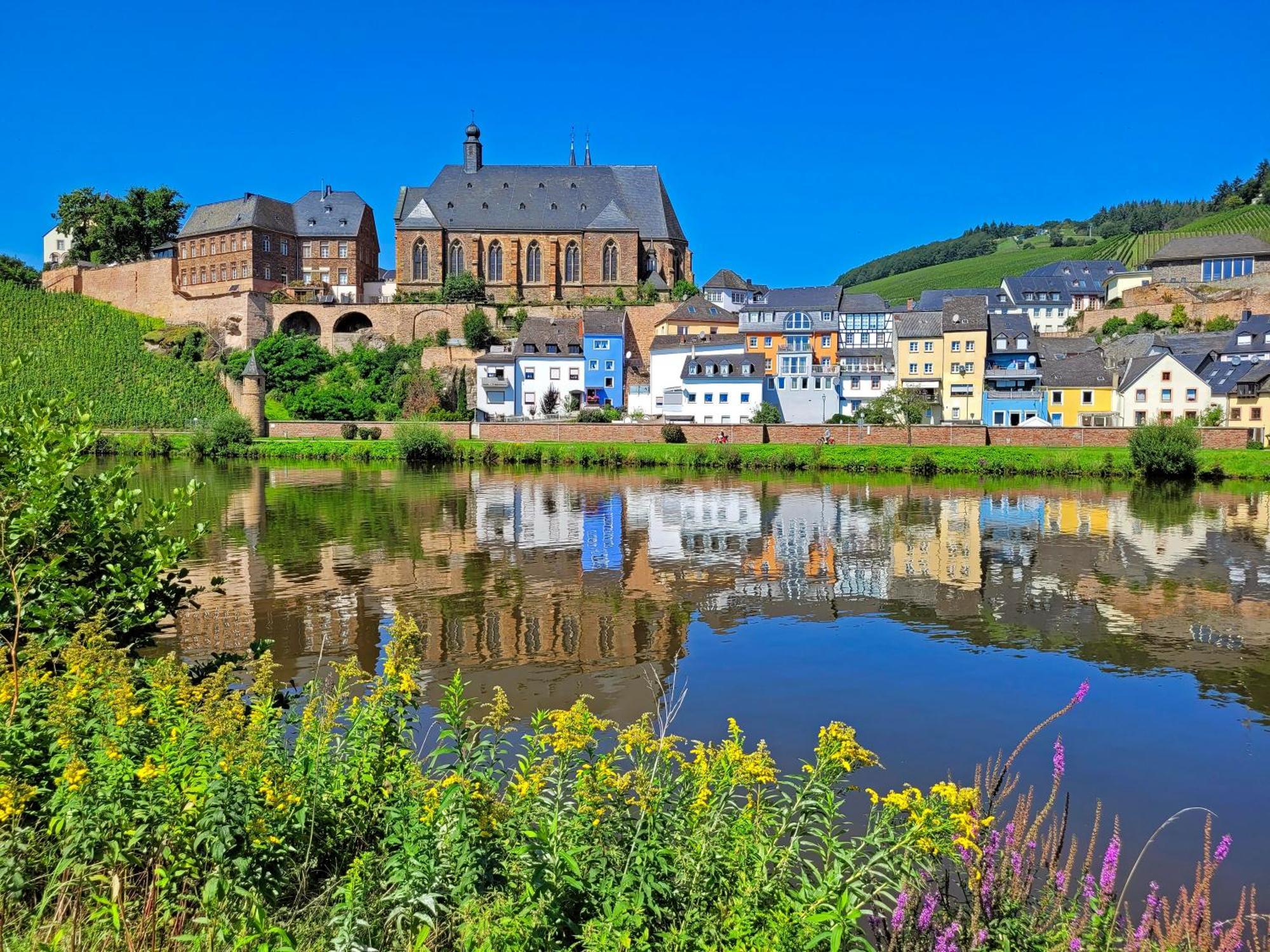 Ferienwohnungen Im Kimmelreich Irsch Luaran gambar