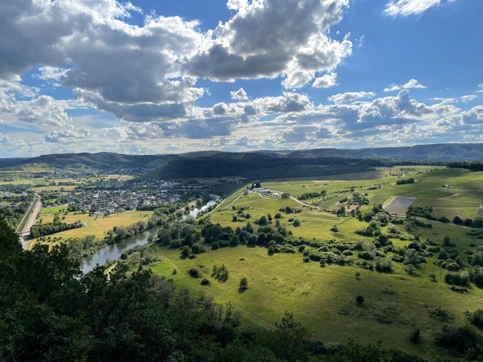 Ferienwohnungen Im Kimmelreich Irsch Luaran gambar