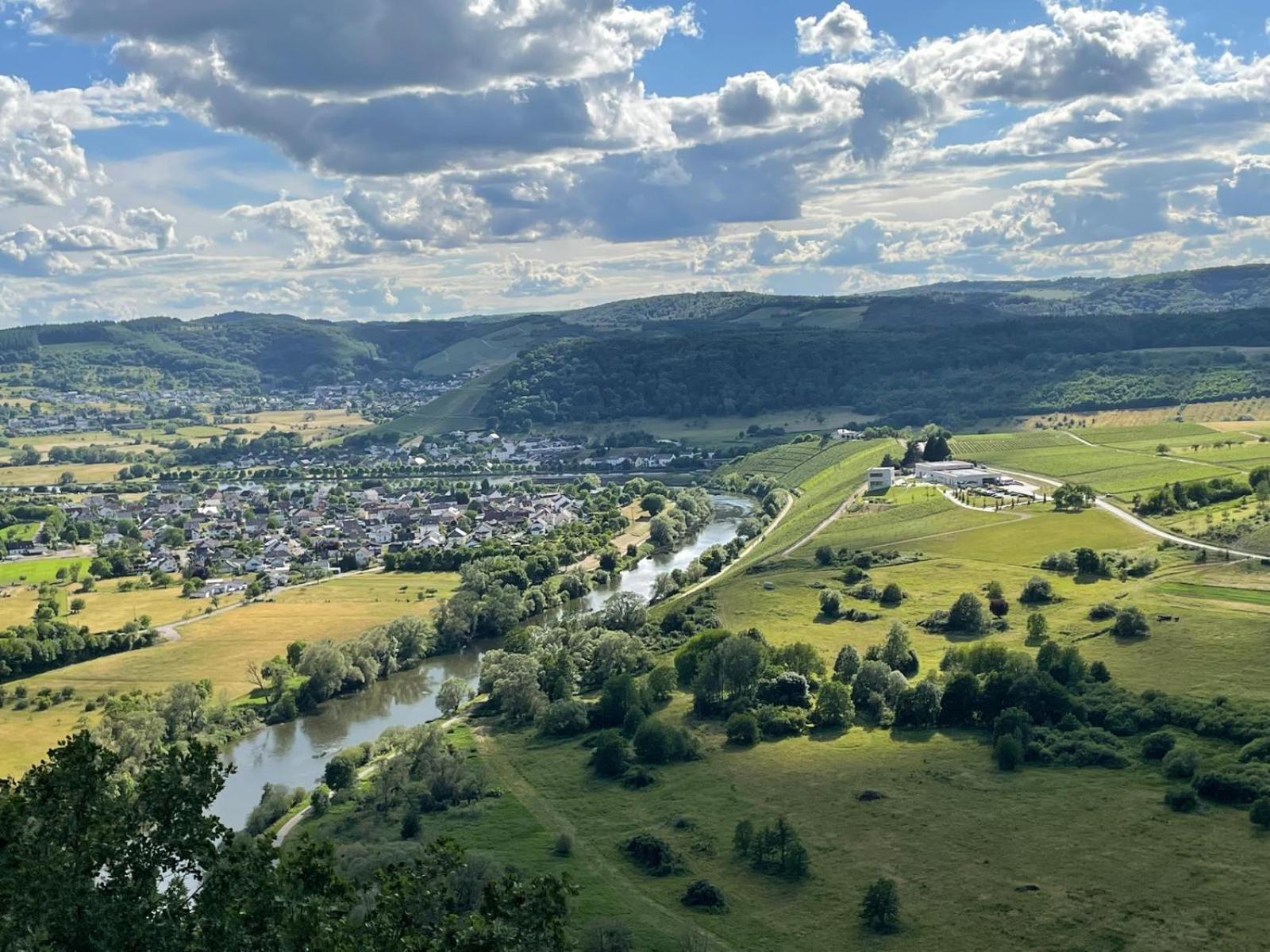 Ferienwohnungen Im Kimmelreich Irsch Luaran gambar